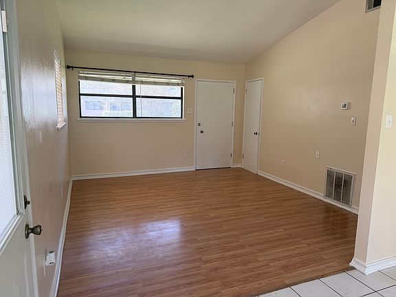 2nd image of 236 Huntington Dr