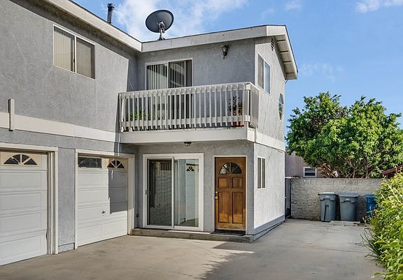 3rd image of 1438 W Gardena Blvd