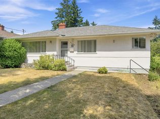 2430 Camelot Rd, Saanich, BC V8N1J4