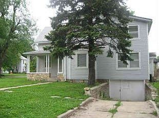 2nd image of 1420 Fuller St