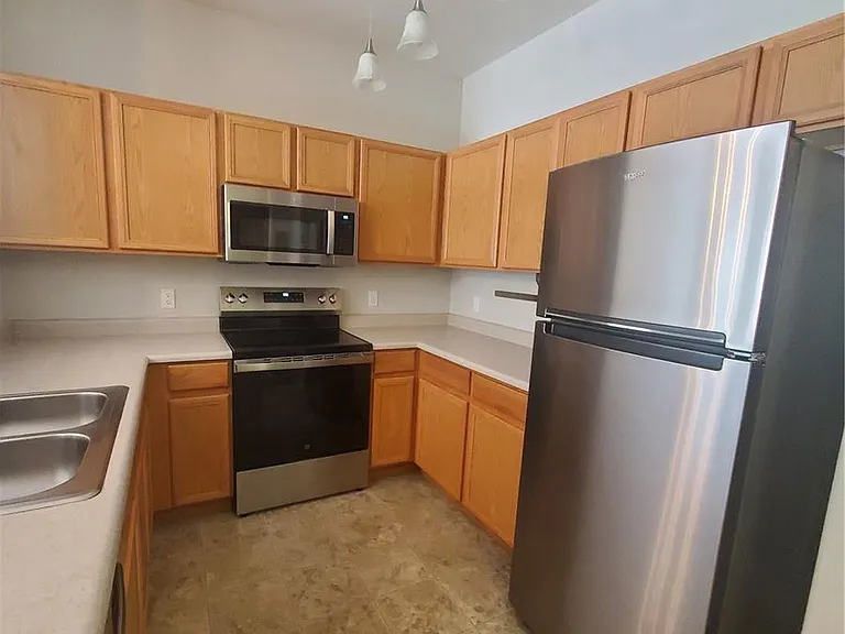 6137 Sierra Grande Point — Photo 5