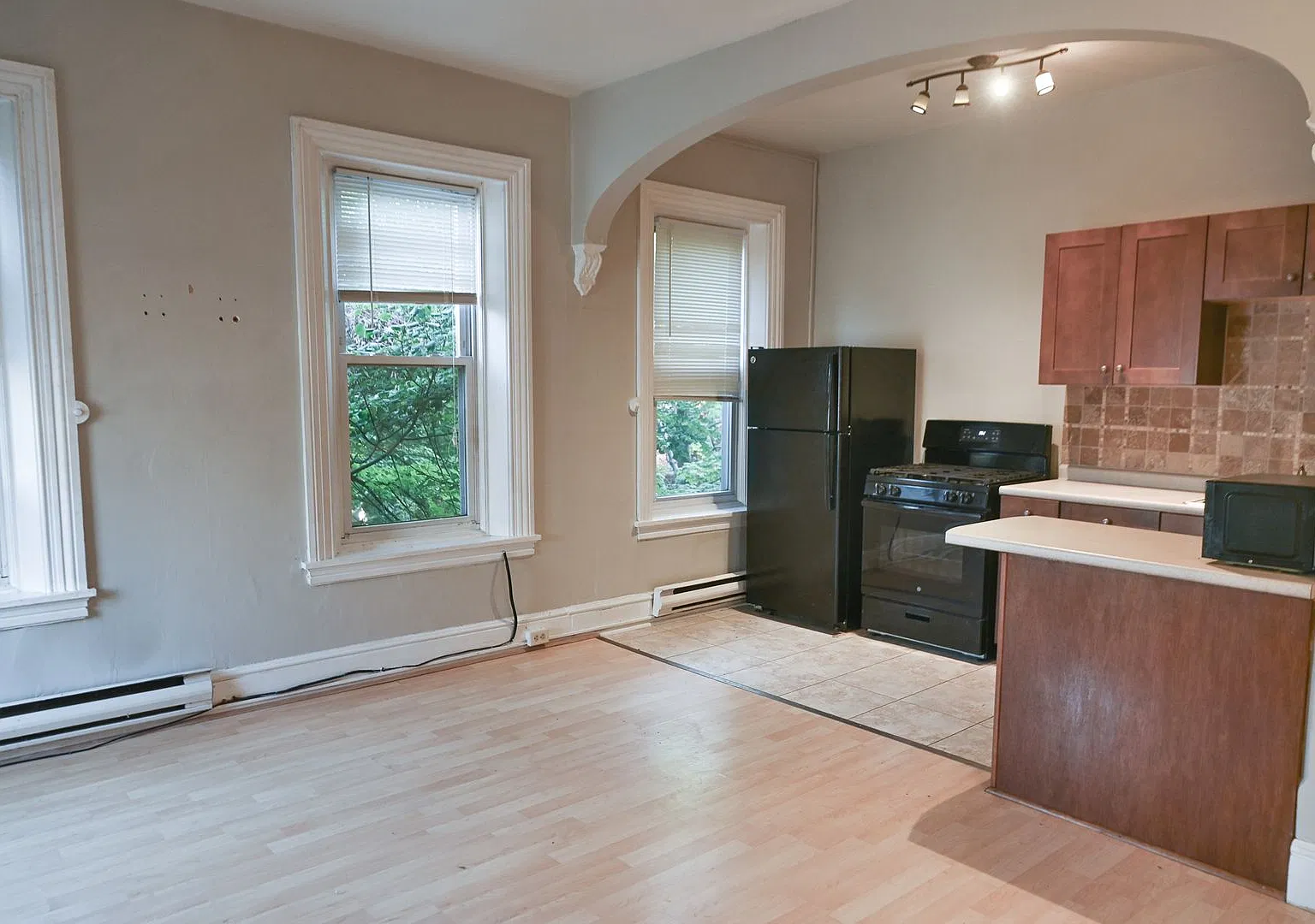 251 Boas St — Photo 4