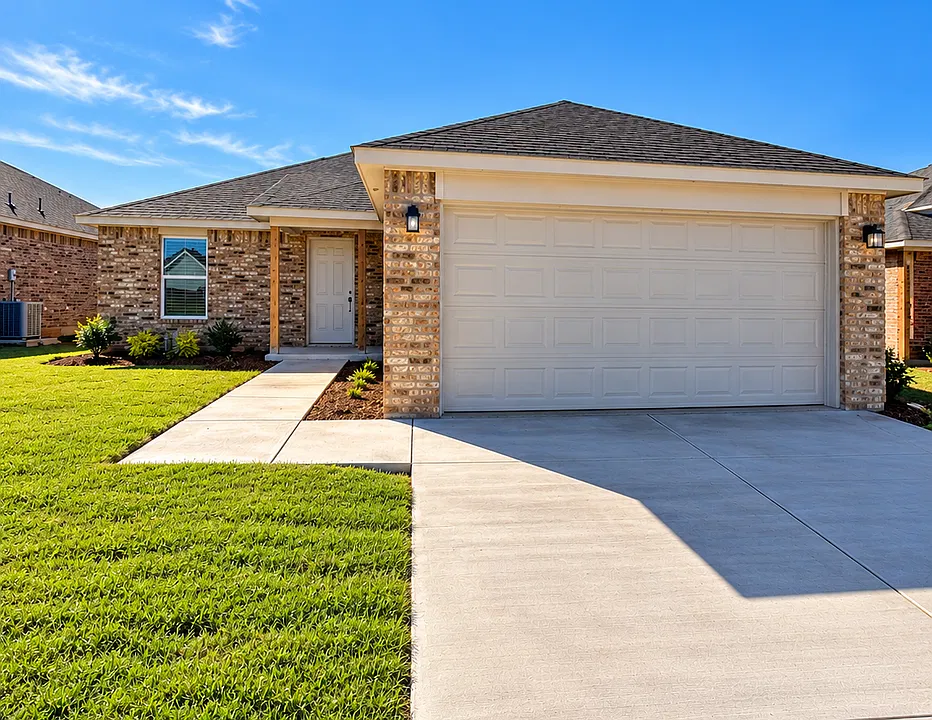 1625 Highland Loop