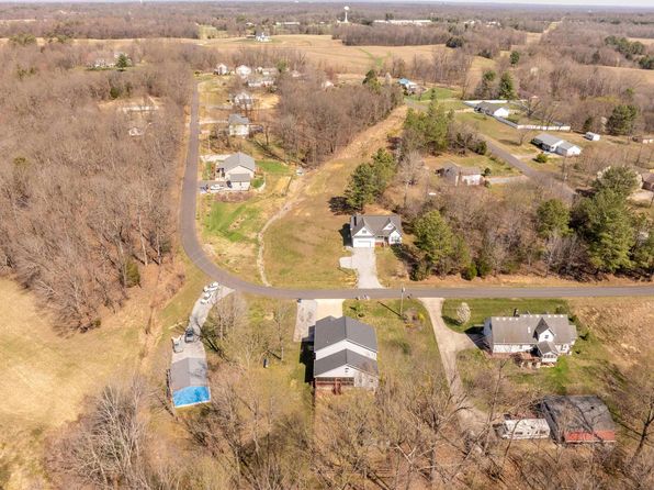 700 Lacey Ln, Paducah, KY 42003