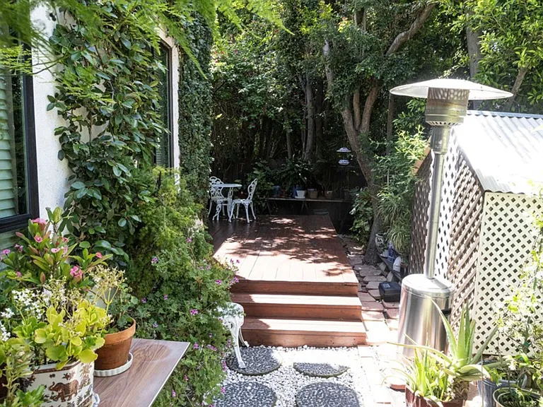4931 Coldwater Canyon Ave #8 — Photo 21