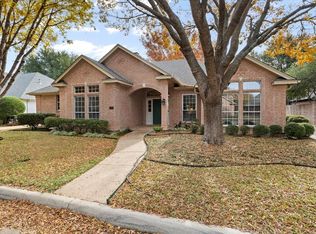 2833 Manorwood Trl, Fort Worth, TX 76109