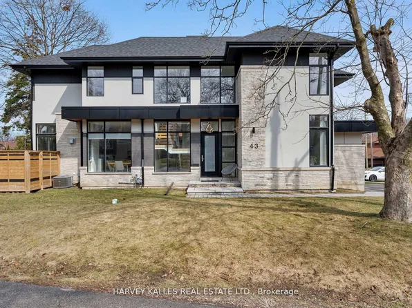 43 Ballacaine Dr, Toronto, ON M8Y 4B1