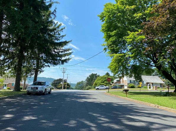 140 W 38th St, Reading, PA 19606