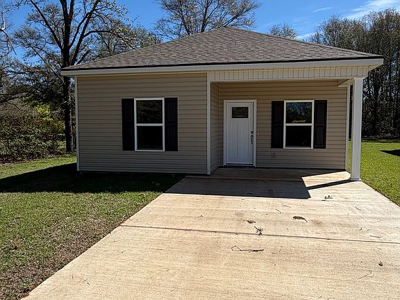 3rd image of 523 Windmill Rd