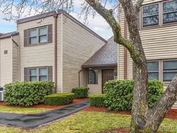 1211 Twin Circle Dr, South Windsor, CT 06074