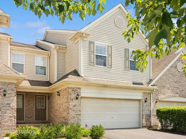 1207 Asbury Ct, Elgin, IL 60120
