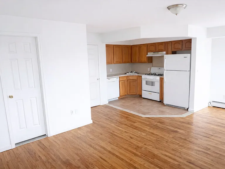 19818 47th Ave #1B — Photo 2