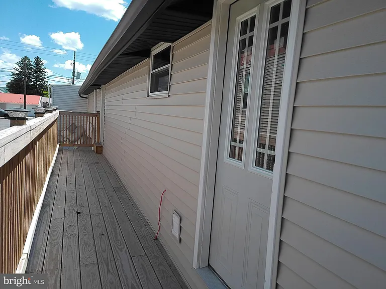 640 E Chestnut St #1 — Photo 18