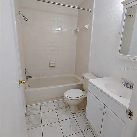 14301 Hanging Moss Cir #201 — Photo 4