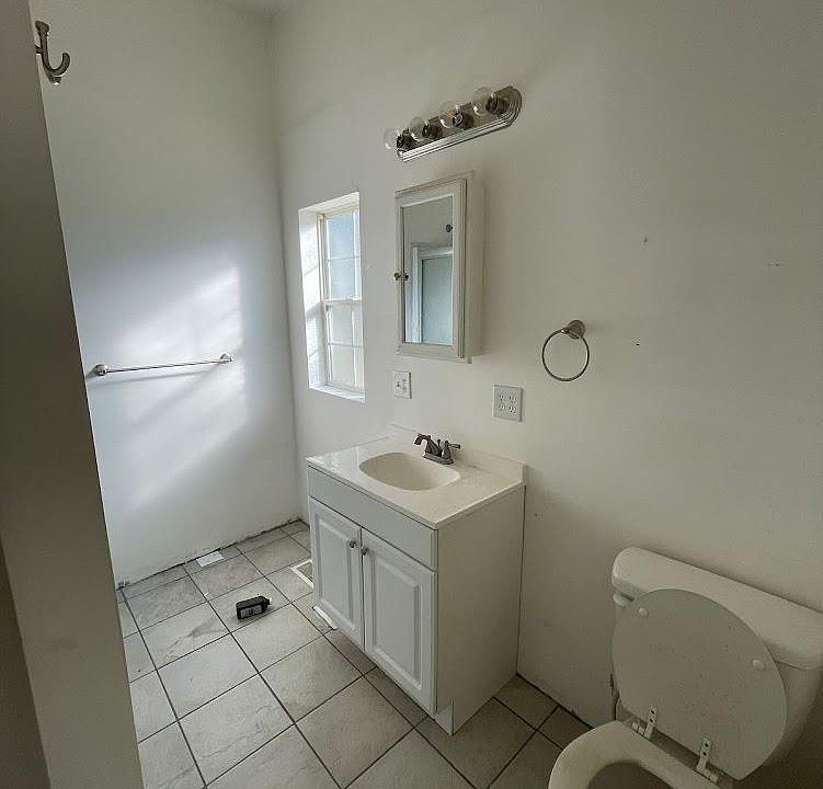 223 N Park Ave, Jasonville, IN 47438 MLS 202312087 Zillow