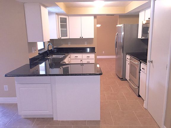 Kitchen and breakfast bar