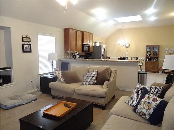 2nd image of 5112 Blackwood Dr