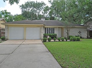 11802 Sharpview Dr, Houston, TX 77072