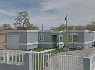 512 61st St SW, Albuquerque, NM 87121