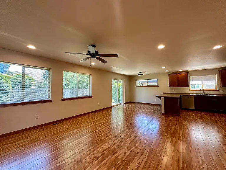 5835 Pioneer Ridge Pl — Photo 3