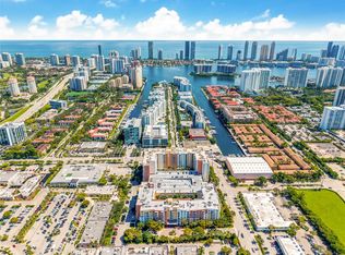 Venture At Aventura West, Aventura, FL 33180