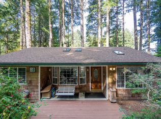 172 Arbor Ln, Cannon Beach, OR 97110