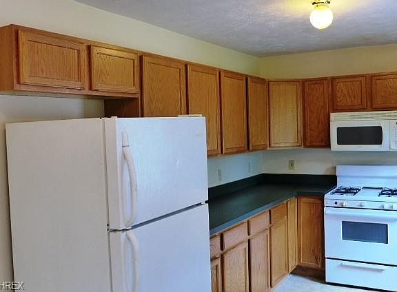 3rd image of 351 Centennial St