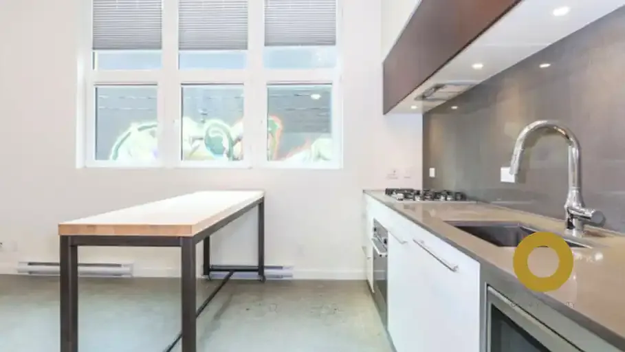 2 bed, 2.0 bath, 900 sqft, $2,900 — Photo 3