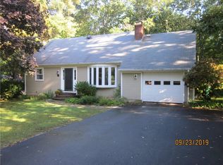 33 Indian Head Trl, South Kingstown, RI 02879
