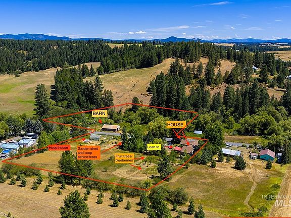 4th image of 1031 Spring Valley Rd