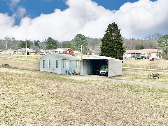 4th image of 602 Govers Ln