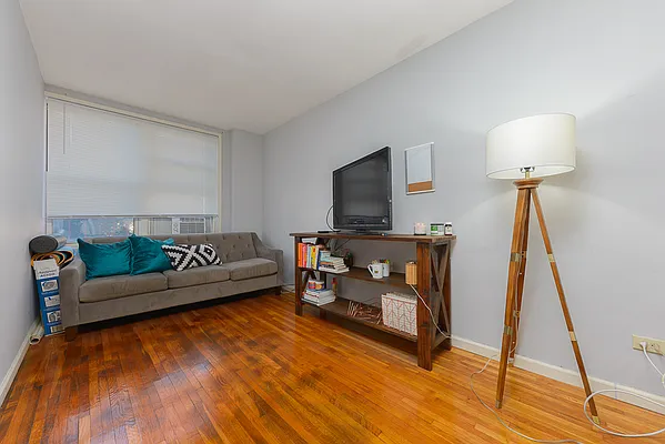 Rented by Bah Realty Group LLC | media 22