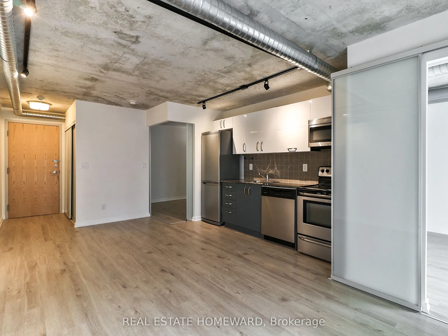 2 bed, $2,500 — Photo 3