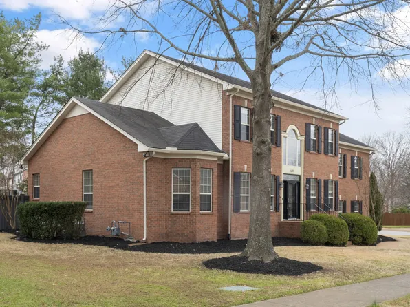 438 Logans Cir, Franklin, TN 37067