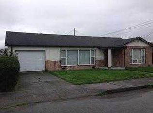 303 10th St, Fortuna, CA 95540