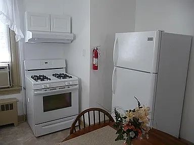 3rd image of 350 W North St APT 1