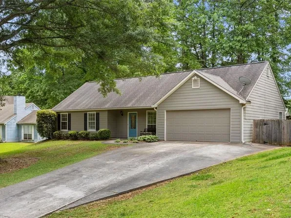 4460 Whitt Station Run NW, Acworth, GA 30101