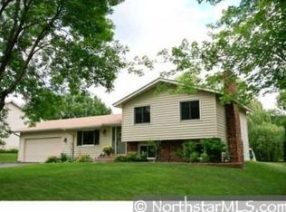 7918 Chesshire Ct N, Maple Grove, MN 55311