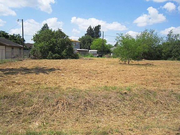 4th image of 3205 Sylvia St