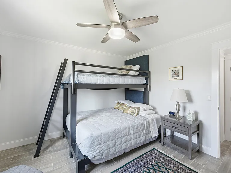 14832 Wildflower Ln — Photo 16