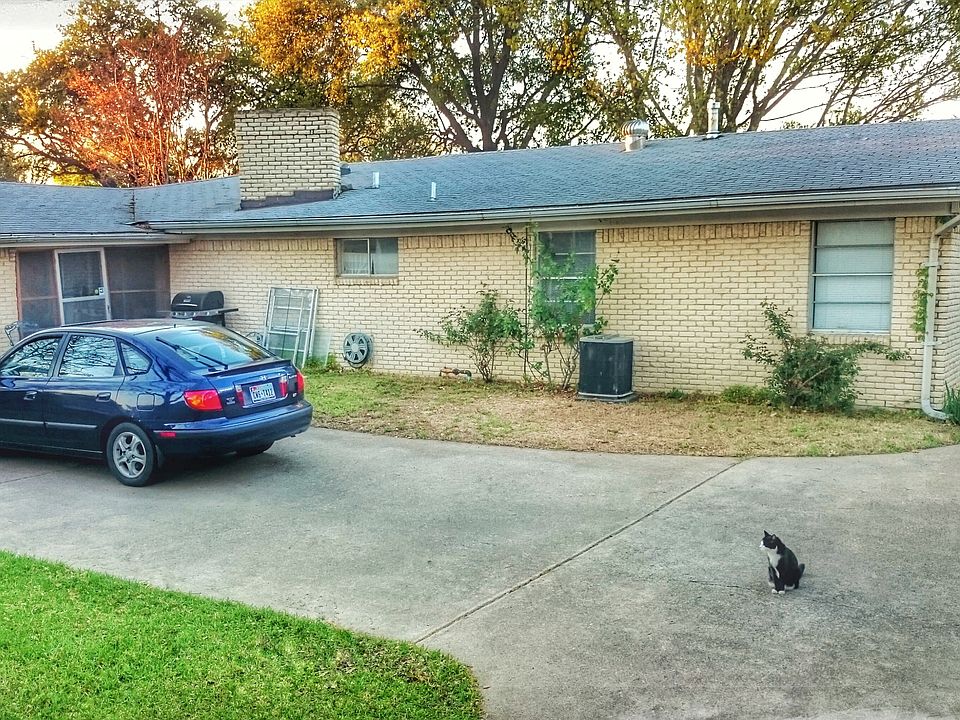 2nd image of 3660 Janlyn Ln