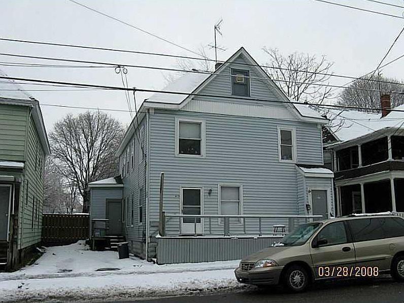 2nd image of 613-15 Ash St