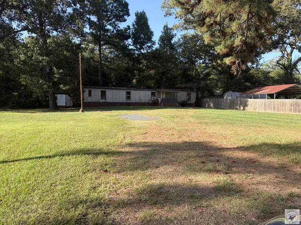 111 Whispering Pnes, Texarkana, TX 75501