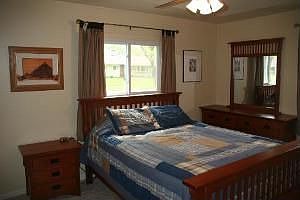 Master bedroom w/ 1/2 bath