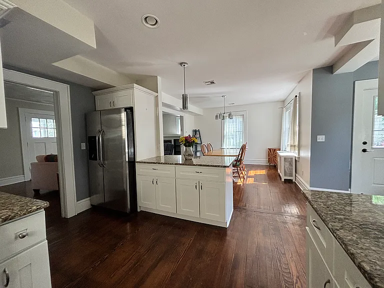 62 Central Ave — Photo 9