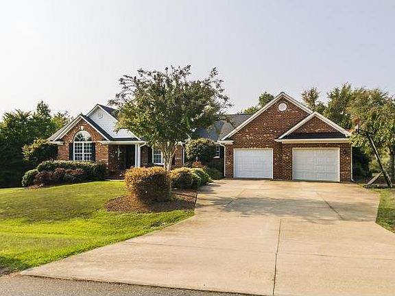 2nd image of 107 Bauman Ct