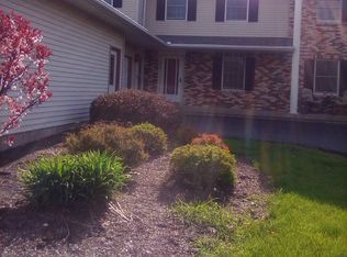 823 Cheshire Ct, Freeport, IL 61032