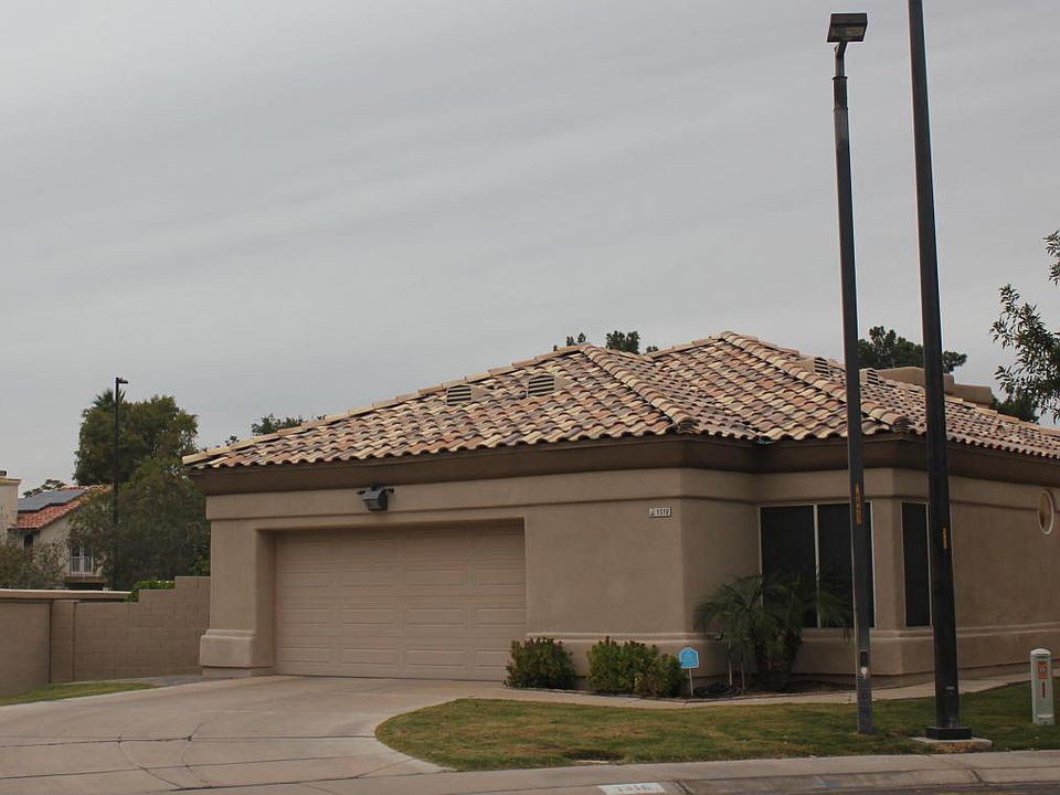 1st image of 1318 E Parkside Dr