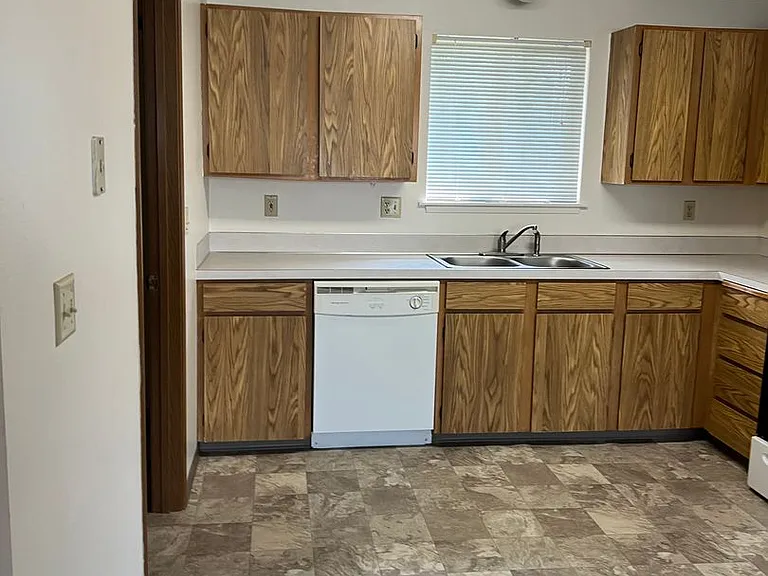 4802 Bonnie Ln — Photo 10