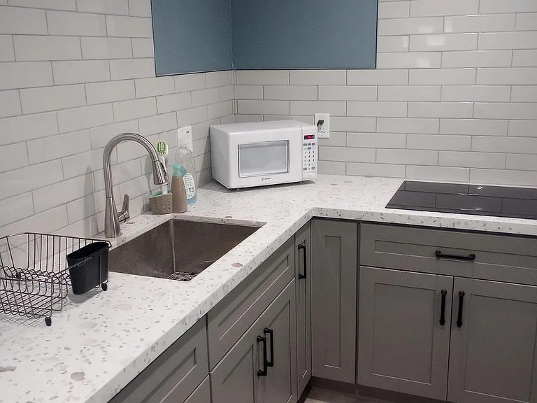 981 N San Gorgonio Ave — Photo 28